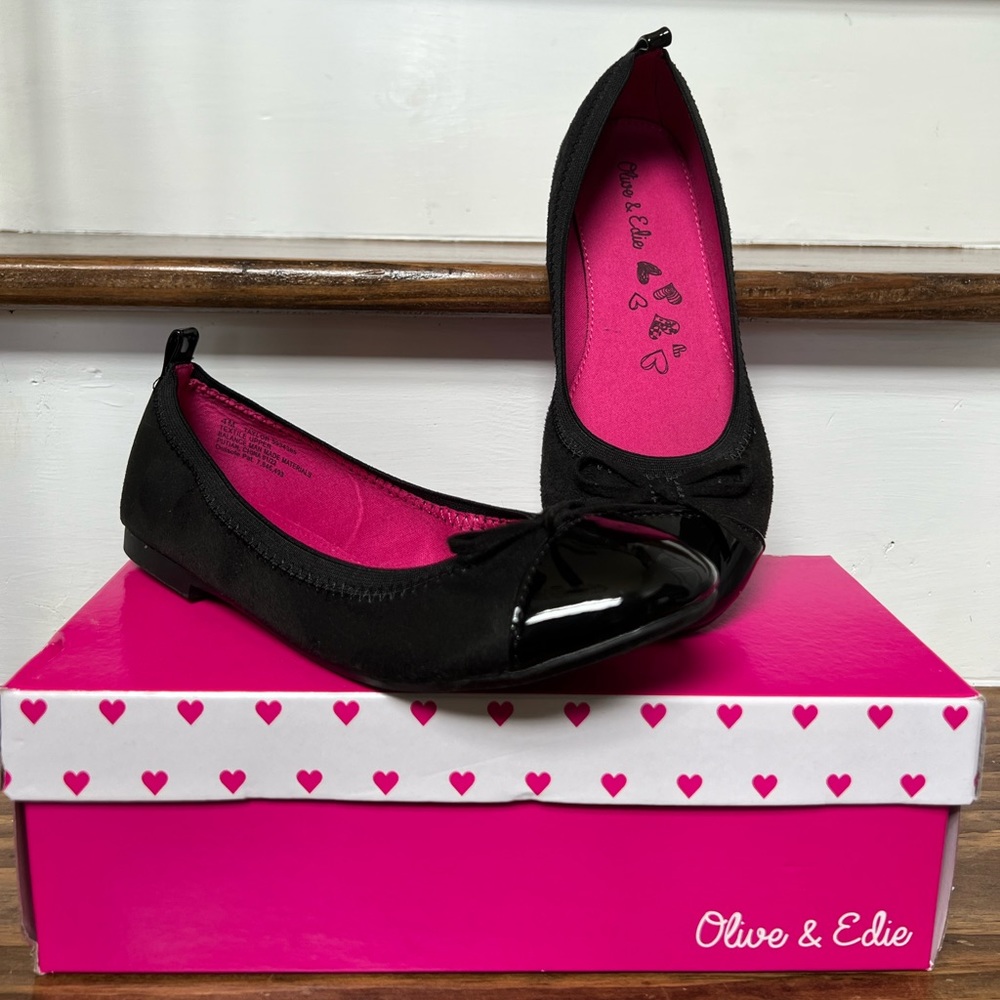 Like New Big Girls Ballet Flats - Black, Size 4